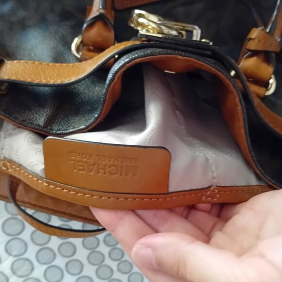 Michael Kors Hamilton Est/West Brown Logo Satchel Purse Bag - Picture 5 of 16